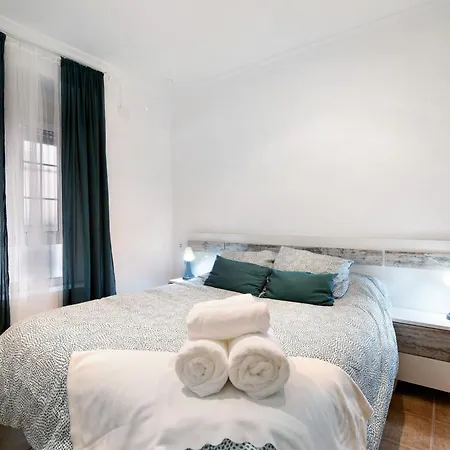 La Torre De * カディス