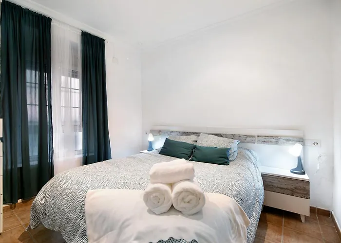 La Torre De * カディス